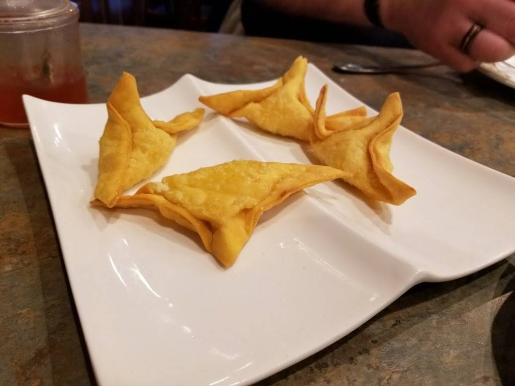 Chopsticks | restaurant | 135 Spring St, Herndon, VA 20170, USA | 7036689454 OR +1 703-668-9454