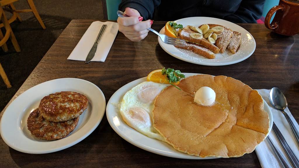 Leos Breakfast Restaurant | restaurant | 249 Main St, Buzzards Bay, MA 02532, USA | 5087597557 OR +1 508-759-7557