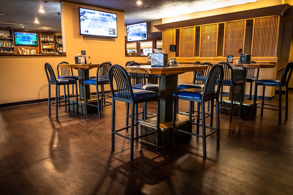 Les & Jims Lincoln Lanes | restaurant | 1208 N Center Ave, Merrill, WI 54452, USA | 7155369405 OR +1 715-536-9405