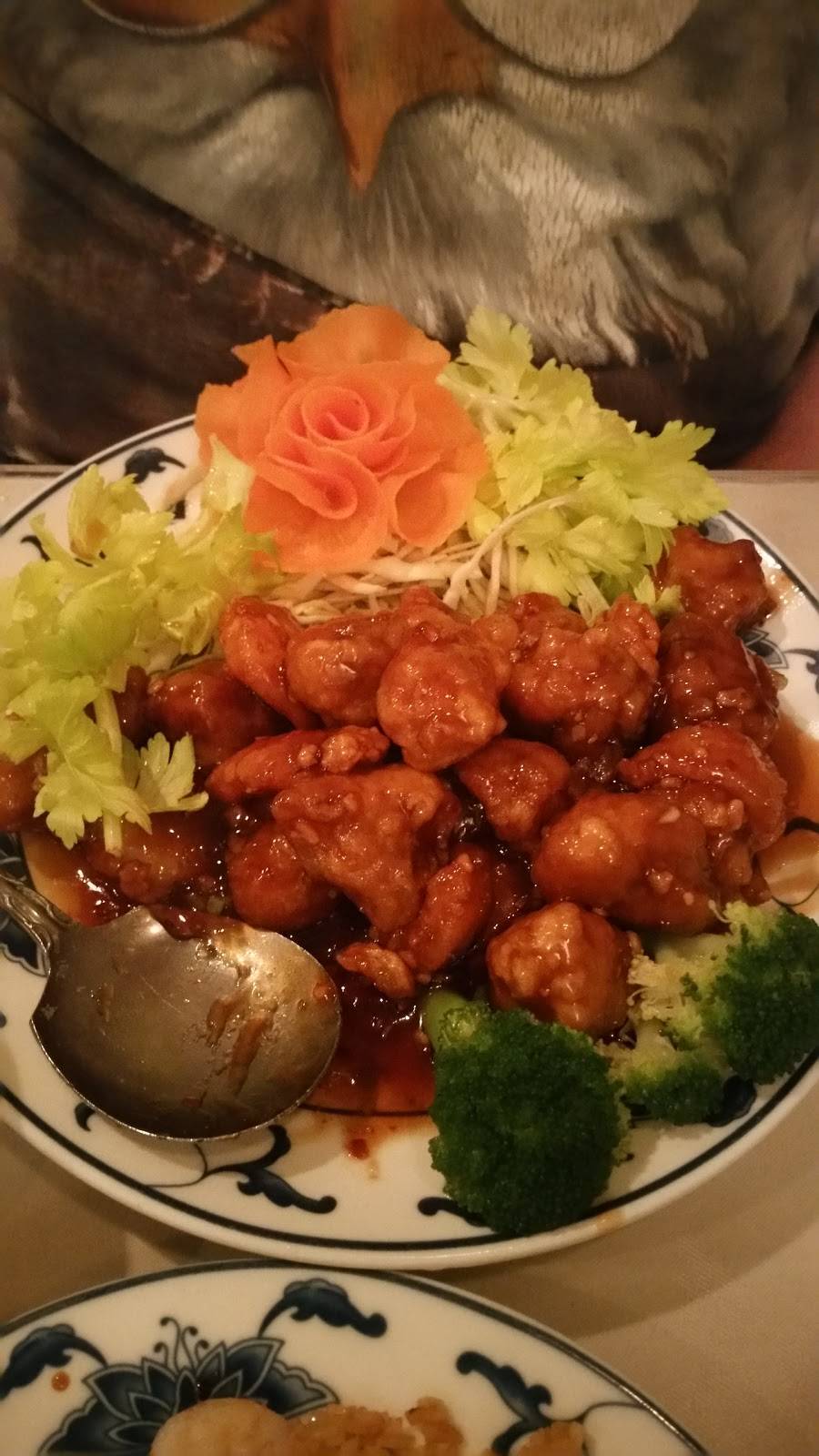 Ming Palace | restaurant | 3083 Berlin Turnpike, Newington, CT 06111, USA | 8606670411 OR +1 860-667-0411