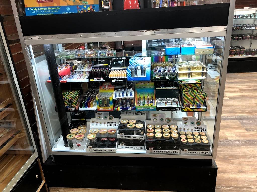 Cheverly Food Mart | meal takeaway | 6435 Landover Rd, Cheverly, MD 20785, United States | 3016135037 OR +1 301-613-5037