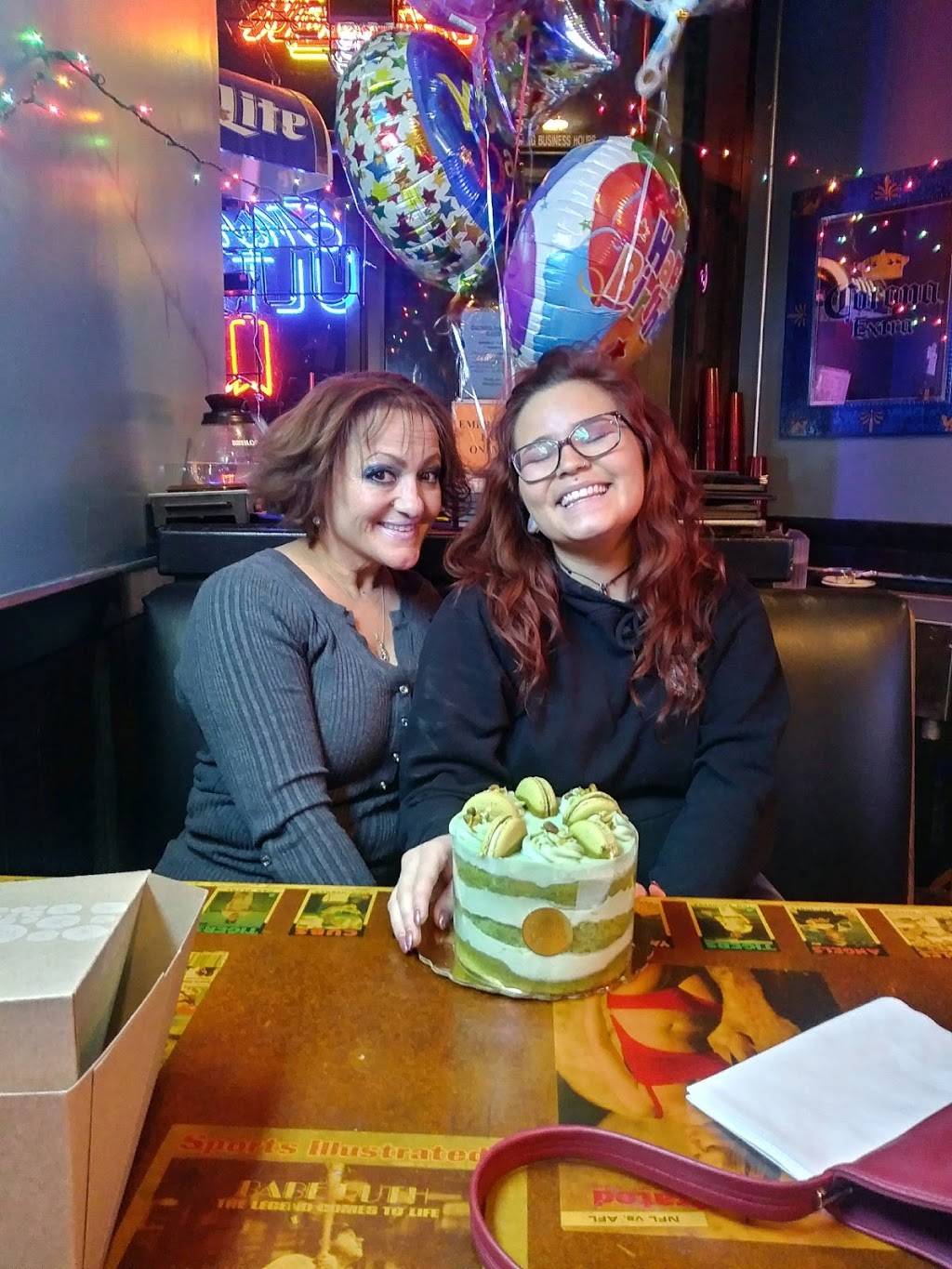 Spectators Sports Bar & Grill | restaurant | 5850 Eubank Blvd NE #59, Albuquerque, NM 87111, USA | 5052751166 OR +1 505-275-1166