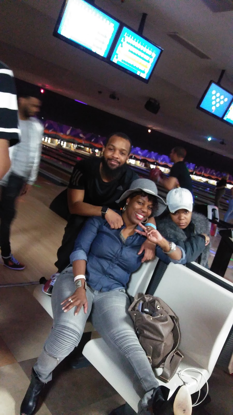 AMF Marlow Heights Lanes | restaurant | 4717 St Barnabas Rd, Temple Hills, MD 20748, USA | 3014232222 OR +1 301-423-2222