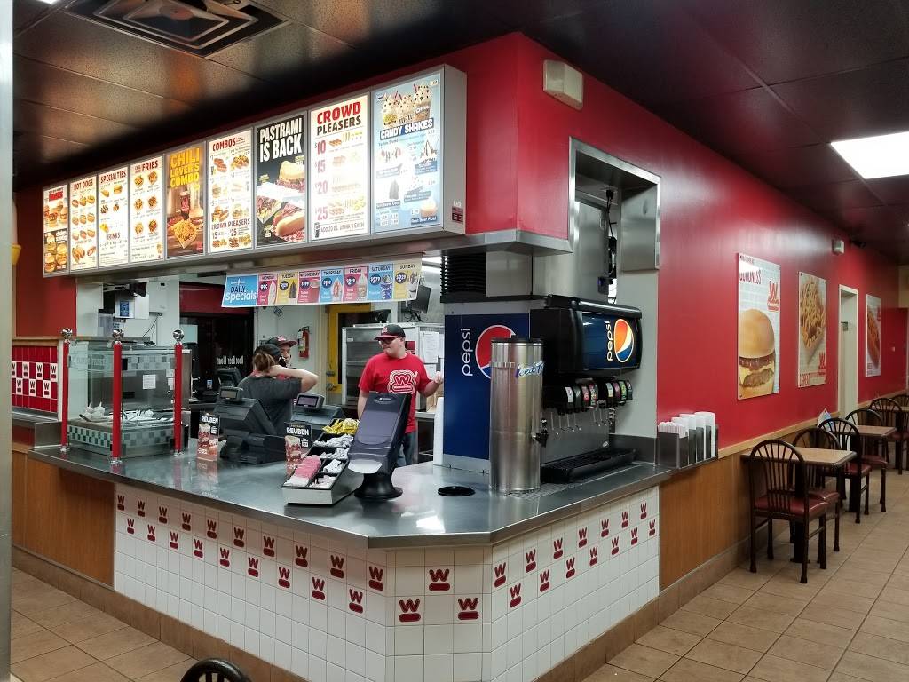 Wienerschnitzel | restaurant | 6030 W Thunderbird Rd, Glendale, AZ 85306, USA | 6028431638 OR +1 602-843-1638