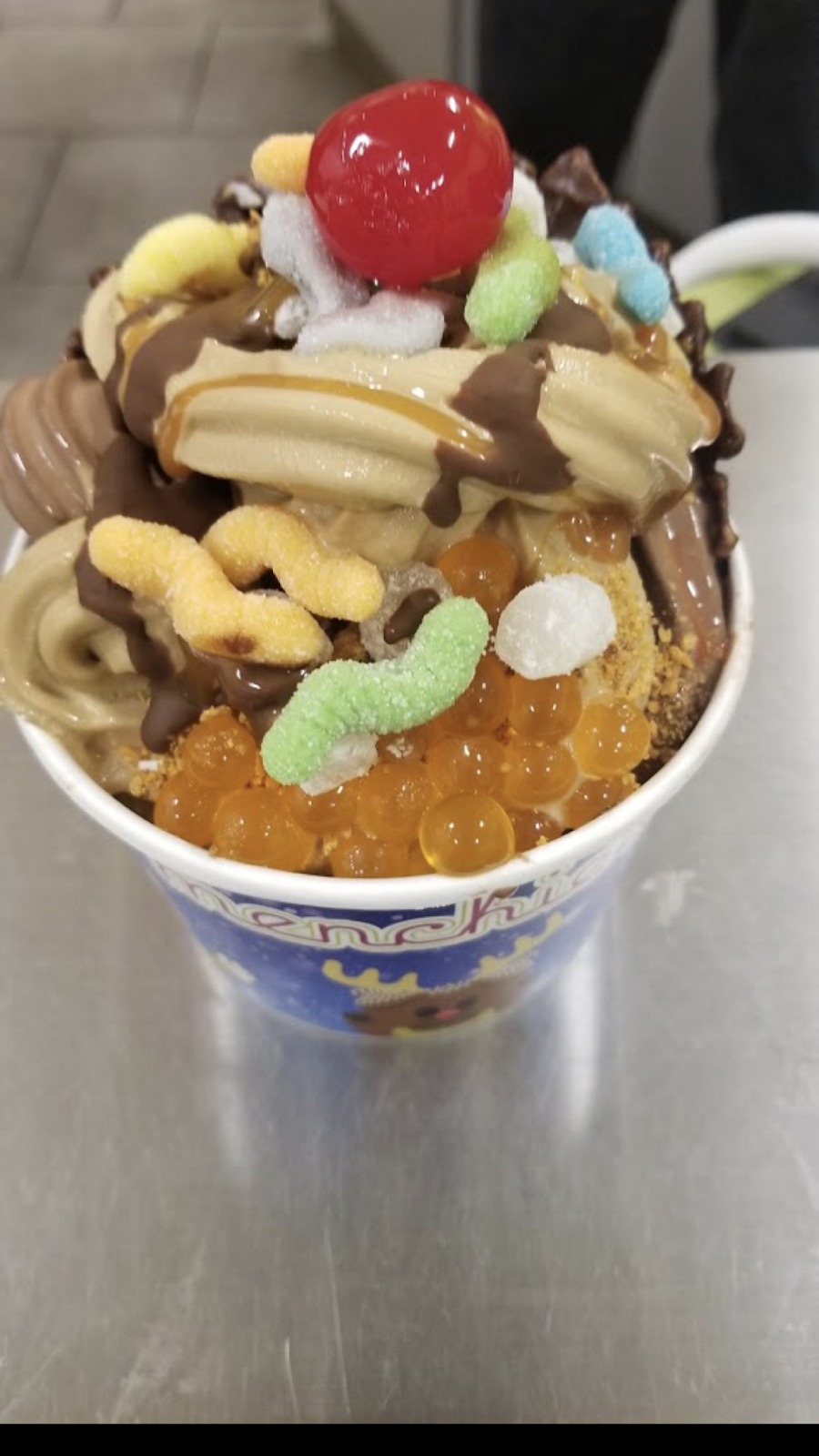 Menchies Frozen Yogurt | restaurant | 110 General Stilwell Dr Suite104, Marina, CA 93933, USA | 8313240236 OR +1 831-324-0236