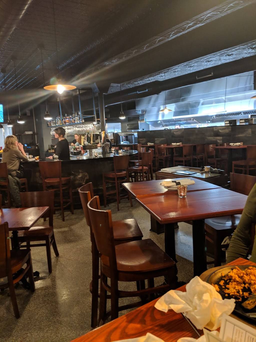 Zivio Modern European Tavern and Grill | restaurant | 724 Wealthy St SE, Grand Rapids, MI 49503, USA | 6166083534 OR +1 616-608-3534