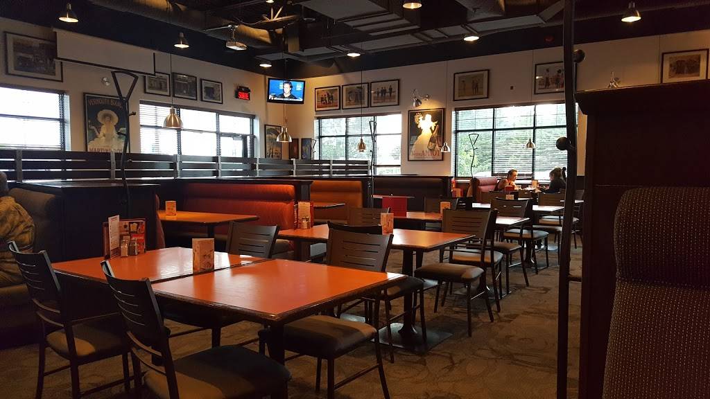 Boston Pizza | restaurant | 161 Boulevard Saint-Joseph, Drummondville, QC J2C 2A7, Canada | 8194756222 OR +1 819-475-6222