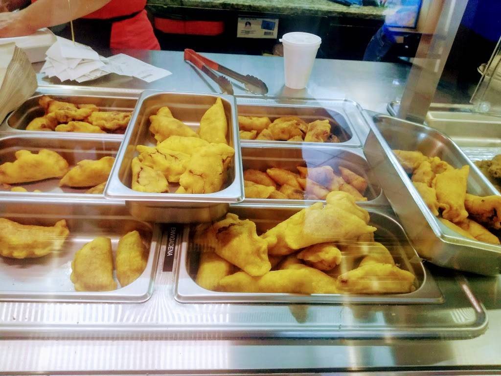 Cafeteria y Pizzeria Mi Colombia | meal takeaway | 50 Maverick Square, Boston, MA 02128, USA | 6175671227 OR +1 617-567-1227