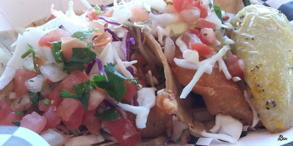 La Bufadora Baja Grill Victorville | restaurant | 14329 Bear Valley Rd #1, Victorville, CA 92392, USA | 7609982636 OR +1 760-998-2636