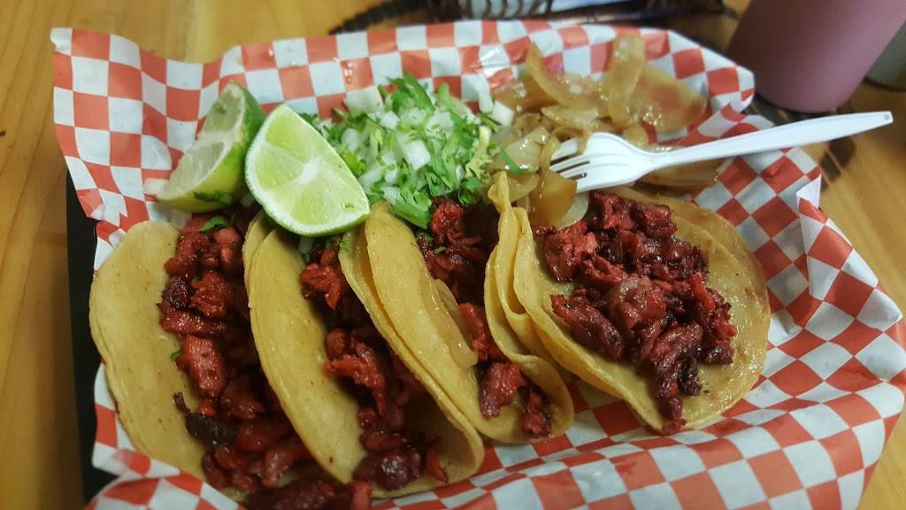 Fitos Tacos De Trompo | restaurant | 3113 W Davis St, Dallas, TX 75211, USA | 2144297458 OR +1 214-429-7458