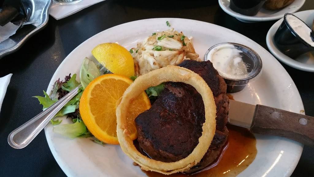 The Paddock on Market | restaurant | 3406 E Market St, York, PA 17402, USA | 7177557300 OR +1 717-755-7300