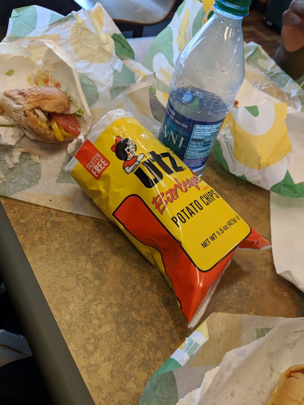 Subway | restaurant | 180 Leader Heights Suite H, York, PA 17402, USA | 7177419271 OR +1 717-741-9271