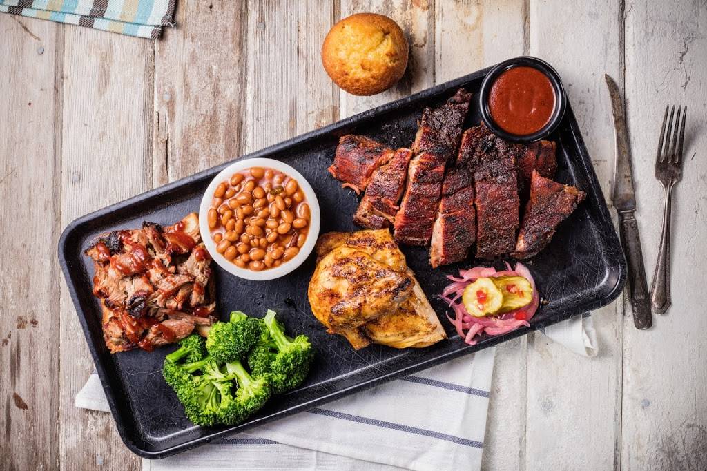 Famous Daves (To Go Only) | restaurant | 12036 Lakewood Blvd, Downey, CA 90242, USA | 5628030108 OR +1 562-803-0108