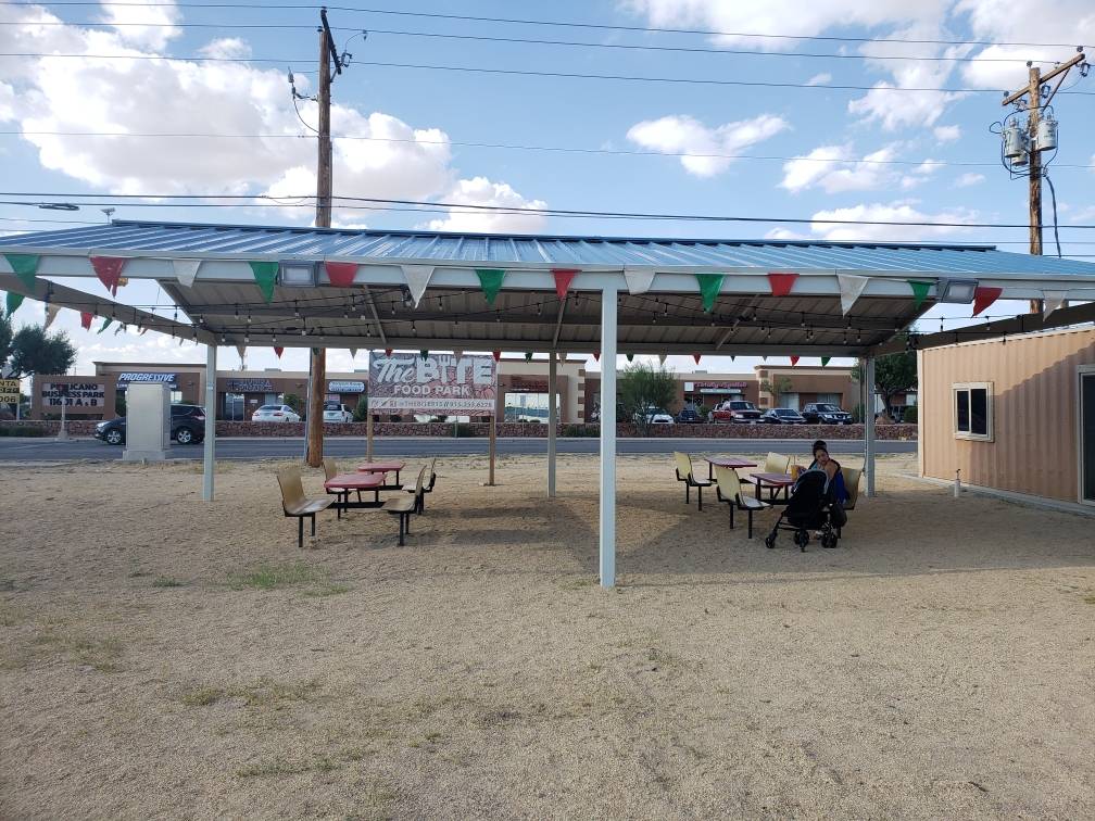 La Pupusona Pellicano#2 | restaurant | 11600 Pellicano Dr, El Paso, TX 79936, USA | 9152296020 OR +1 915-229-6020