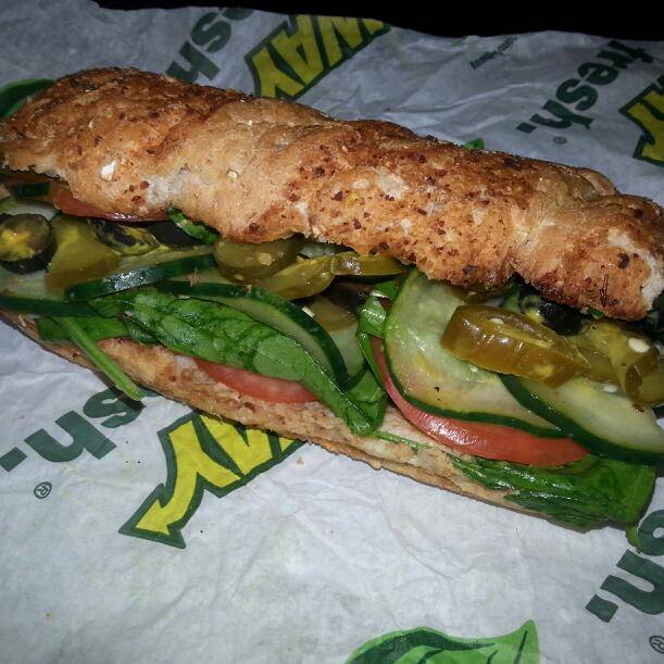 Subway Restaurants | restaurant | 642 Palomar Street, Suite 407, Palomar Trolley Center, Chula Vista, CA 91911, USA | 6194766627 OR +1 619-476-6627