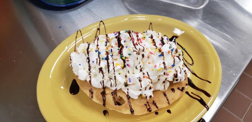 Casa Del Mar II | restaurant | 1410 4th St, Charleston, IL 61920, USA | 2175084219 OR +1 217-508-4219