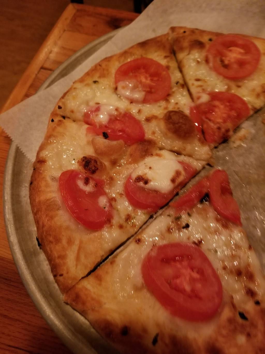 Romanos Pizza of Litchfield | restaurant | 27 Colby Rd, Litchfield, NH 03052, USA | 6034240500 OR +1 603-424-0500