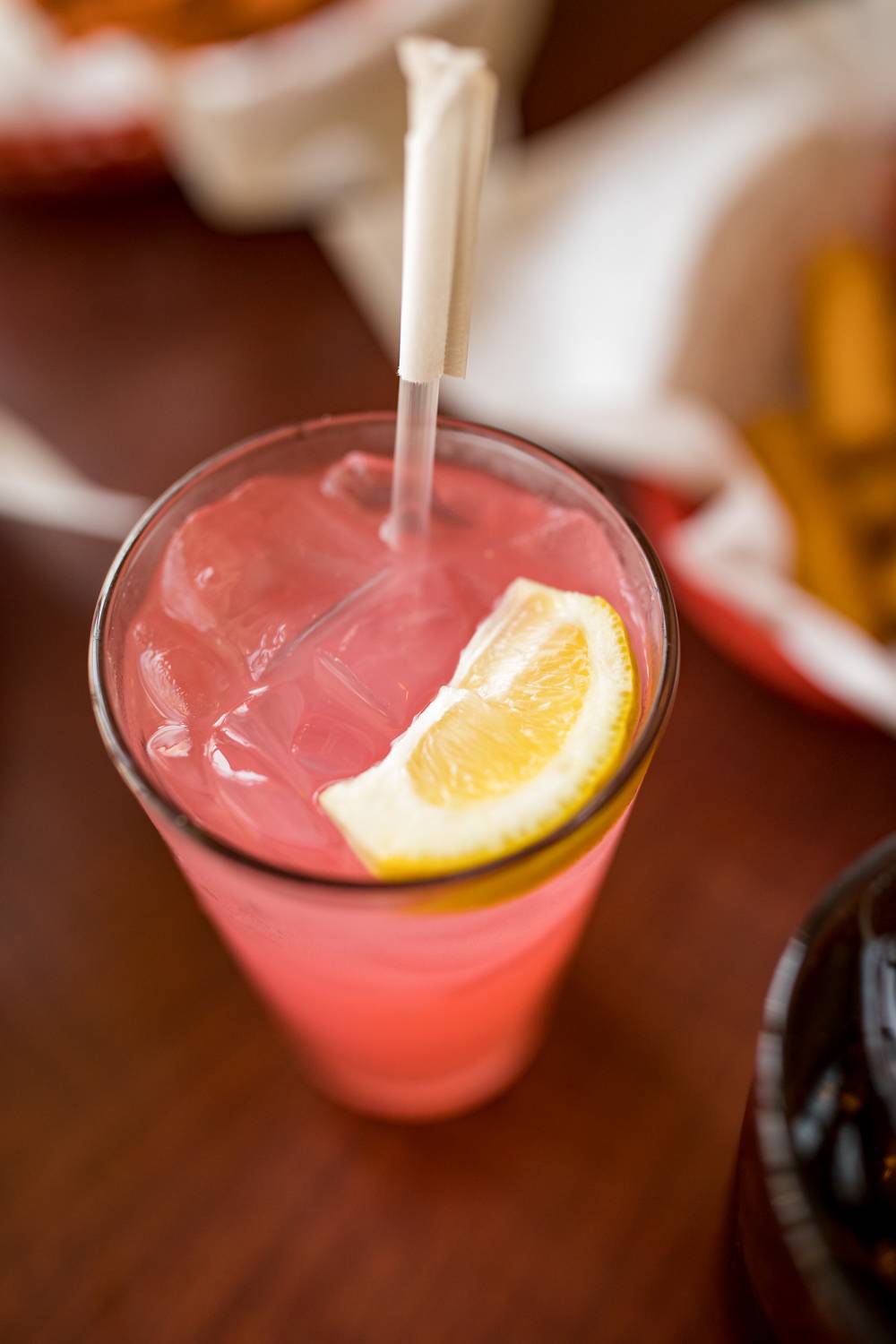 Hot Wings Cafe (Melrose) | cafe | 7011 Melrose Ave, Los Angeles, CA 90038, USA | 3239301233 OR +1 323-930-1233