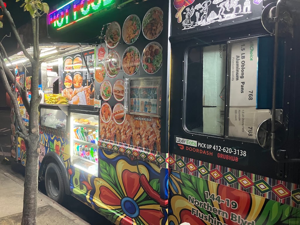 Yasmin Halal Grill | restaurant | 71 69th St, Queens, NY 11385, USA | 4126203138 OR +1 412-620-3138