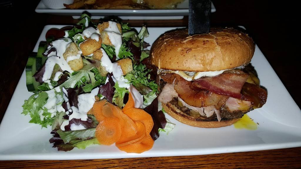 Clarks Bistro and Pub | restaurant | 264 E Main St, Hillsboro, OR 97123, USA | 5033524921 OR +1 503-352-4921