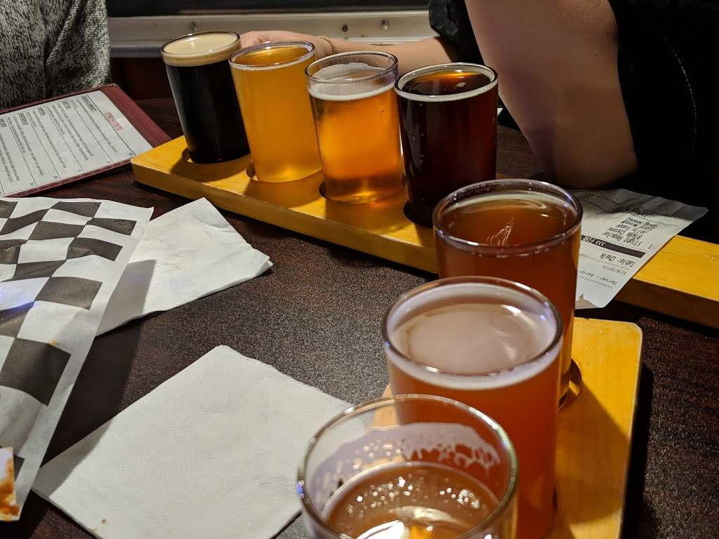 Governors Quarters | restaurant | 1304 S Wenona St, Bay City, MI 48706, USA | 9898936111 OR +1 989-893-6111