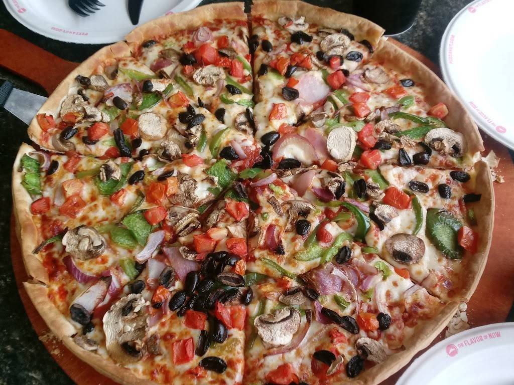 Pizza Hut | restaurant | 5366 New Cut Rd, Louisville, KY 40214, USA | 5023632608 OR +1 502-363-2608