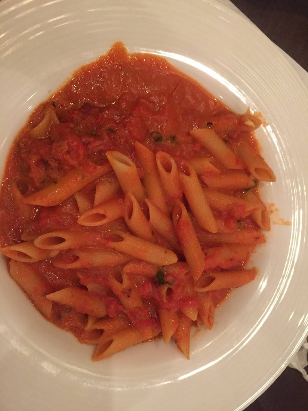 Ginos Pizzeria & Italian Restaurant | restaurant | 187 N Long Beach Rd A, Rockville Centre, NY 11570, USA | 5167664200 OR +1 516-766-4200