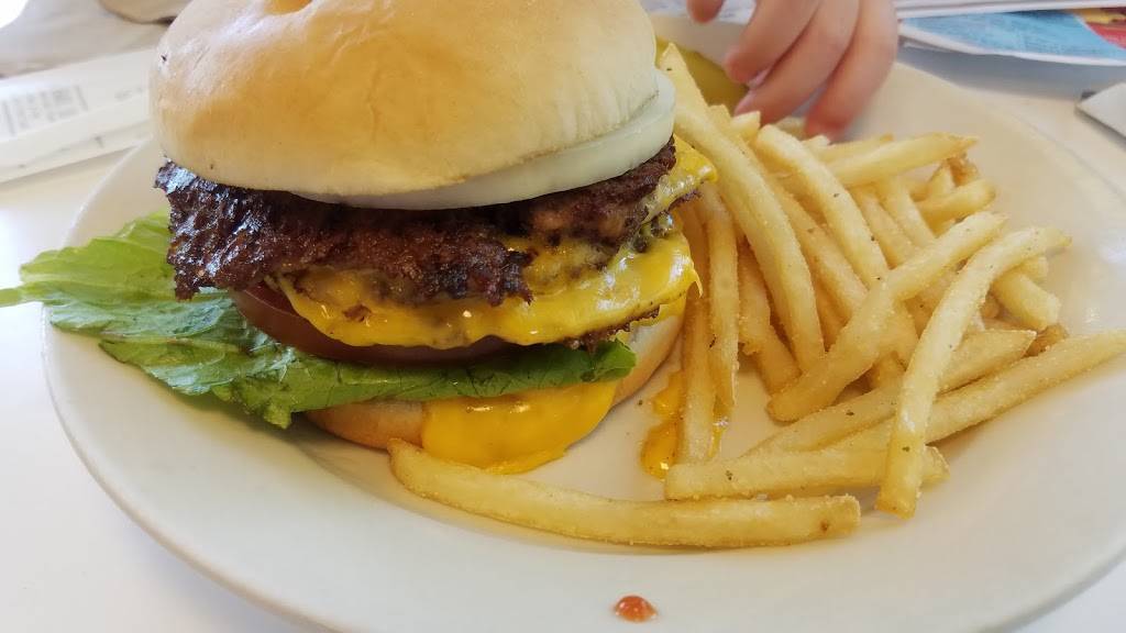 Steak n Shake | restaurant | 3000 Old Boynton Road, Boynton Beach, FL 33436, USA | 5613695977 OR +1 561-369-5977