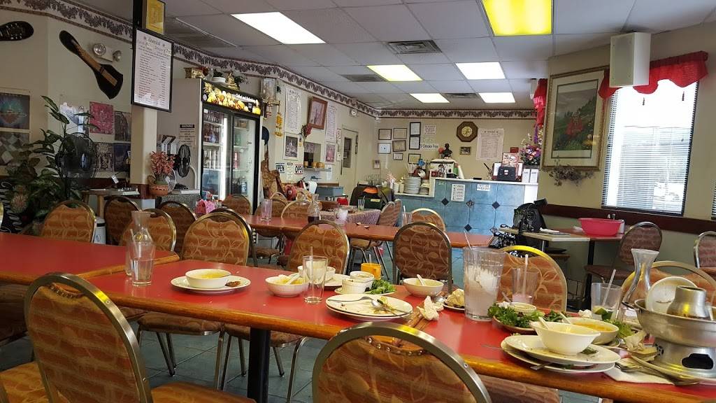 Royal Thai Grill | restaurant | 321 W McKellips Rd, Mesa, AZ 85201, USA | 4807339025 OR +1 480-733-9025