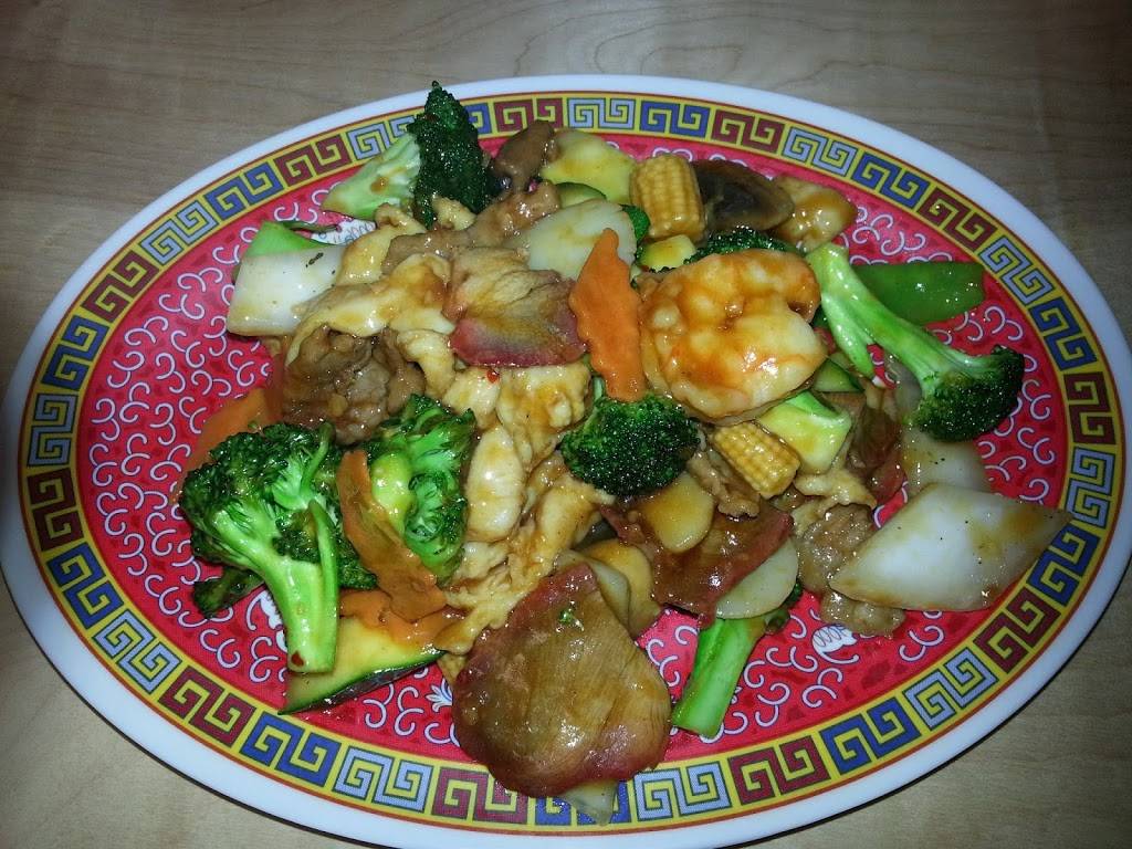 Panda House | restaurant | 901 Lucinda Ave, DeKalb, IL 60115, USA | 8157580051 OR +1 815-758-0051