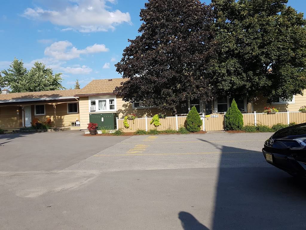 K O A Campgrounds Restaurant | restaurant | 8625 Lundys Ln, Niagara Falls, ON L2H 1H5, Canada | 2892966453 OR +1 289-296-6453