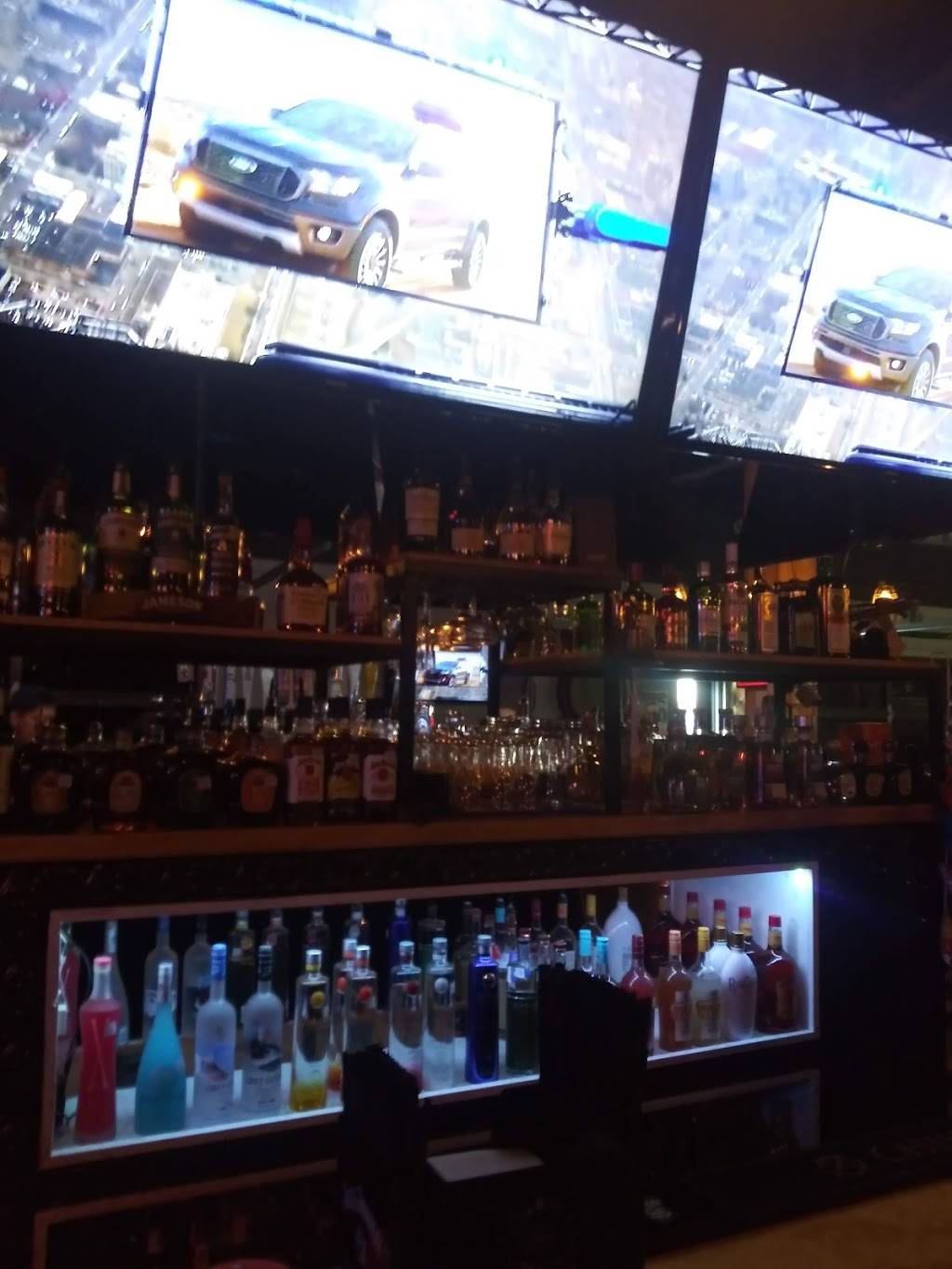 Aviators Pub & Grub | restaurant | 3002 Pershing Dr ste b, El Paso, TX 79903, USA | 9153077786 OR +1 915-307-7786