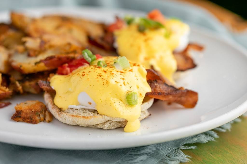 Swamis Cafe Escondido | restaurant | 503 W Grand Ave, Escondido, CA 92025, USA | 7602941226 OR +1 760-294-1226