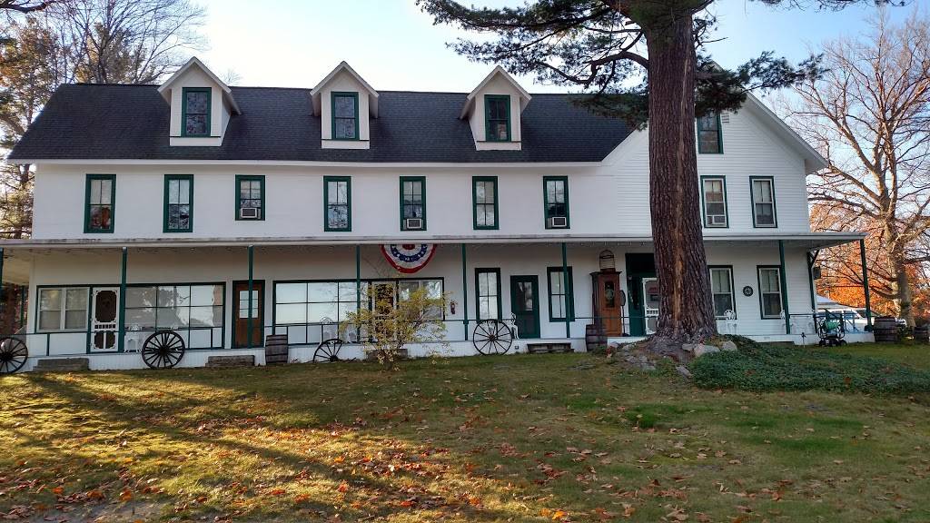 Old Mission Inn | restaurant | 18599 Mission Rd, Traverse City, MI 49686, USA | 2312237770 OR +1 231-223-7770