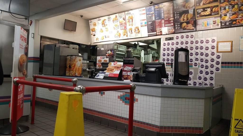 Taco Bell | meal takeaway | 404 N Wood St, Gilmer, TX 75644, USA | 9038434377 OR +1 903-843-4377