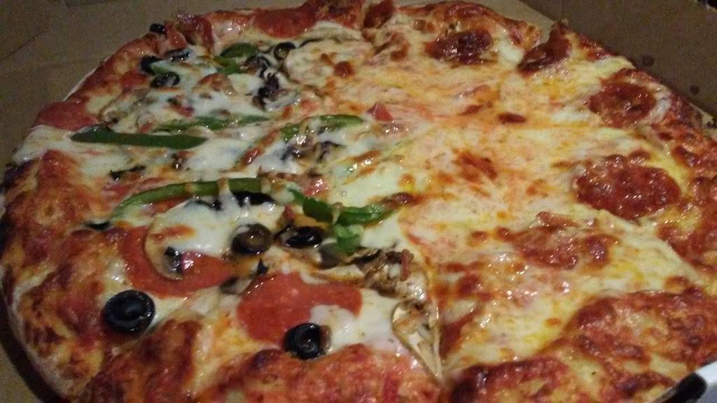 Capn Rons | restaurant | 9300 Chesapeake St, Norfolk, VA 23503, USA | 7575870547 OR +1 757-587-0547