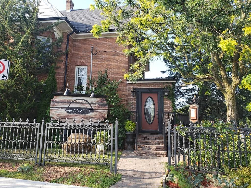 Harvest Restaurant | restaurant | 1 Way St, Whitby, ON L1M 1B3, Canada | 9056557687 OR +1 905-655-7687