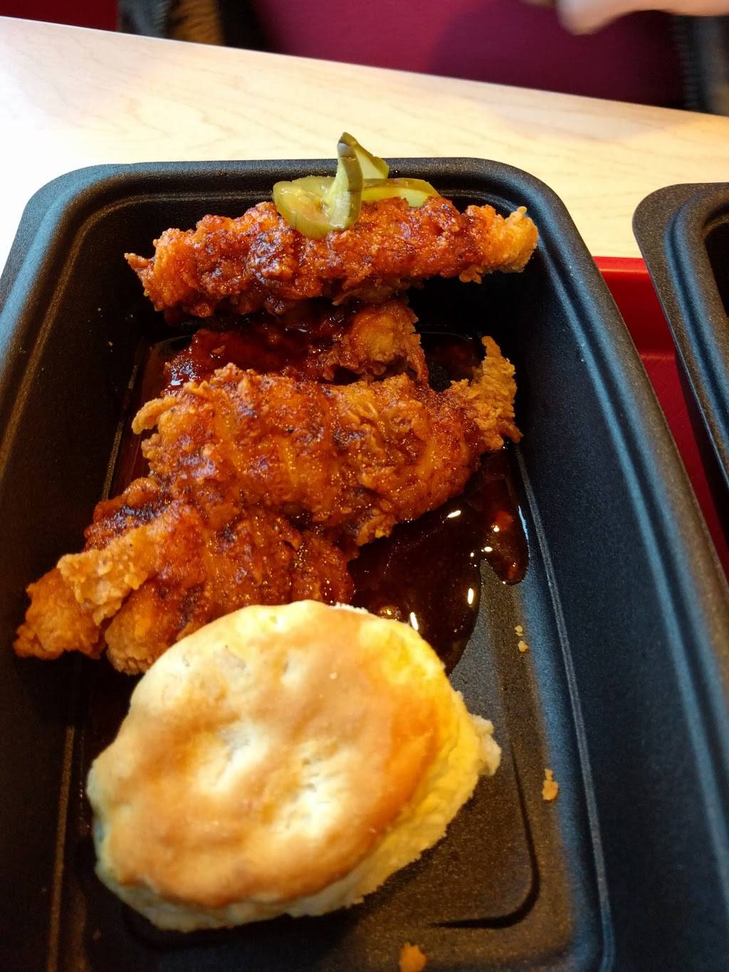 KFC | restaurant | 301D Hurricane Creek Rd, Hurricane, WV 25526, USA | 3045620808 OR +1 304-562-0808