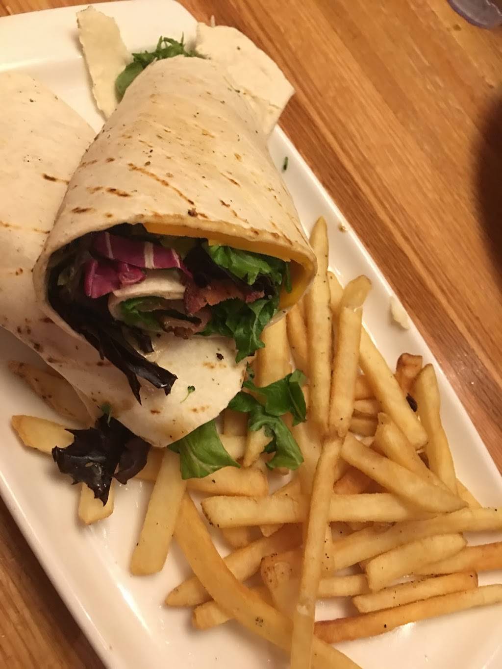 Applebees Grill + Bar | restaurant | 651 Kapkowski Rd, Elizabeth, NJ 07201, USA | 9082895974 OR +1 908-289-5974