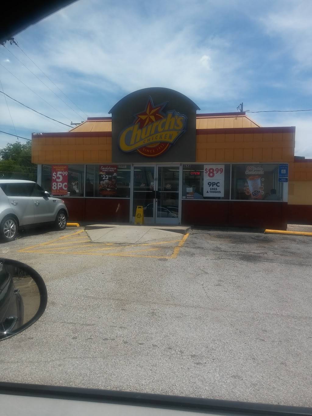 Churchs Chicken | restaurant | 4656 Scyene Rd, Dallas, TX 75210, USA | 2144217023 OR +1 214-421-7023