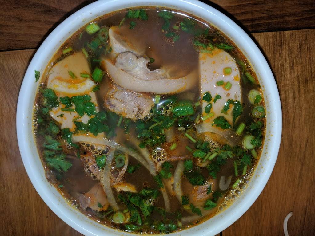 Le Pho Vietnamese Restaurant | restaurant | 2501 San Pablo Ave, Berkeley, CA 94702, USA | 5102805783 OR +1 510-280-5783