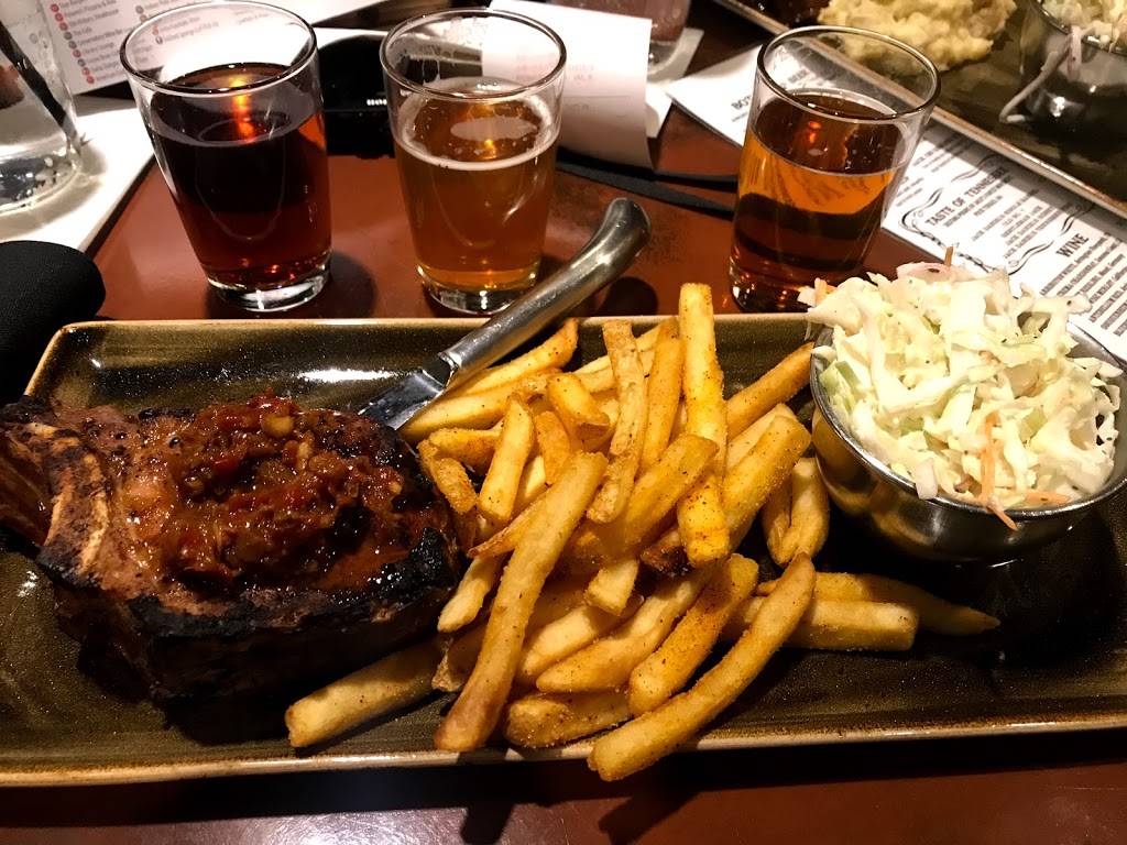 Jack Daniels | restaurant | 2800 Opryland Dr, Nashville, TN 37214, USA | 6154586848 OR +1 615-458-6848