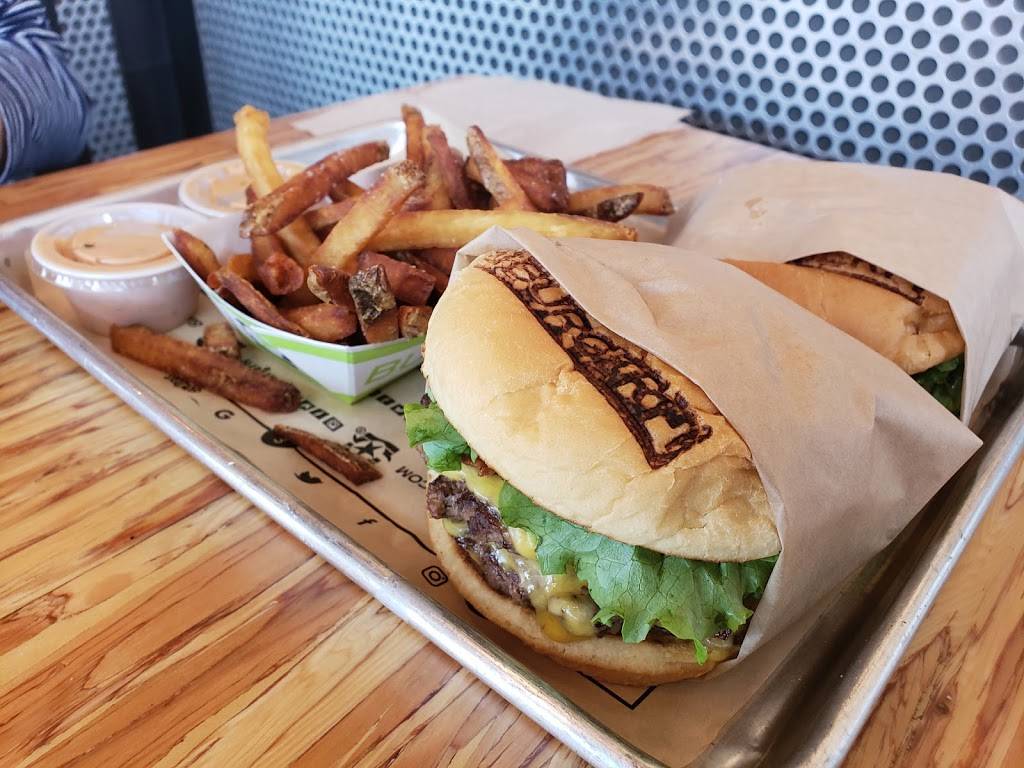 BurgerFi | restaurant | 2002 Portage Trail, Cuyahoga Falls, OH 44223, USA | 3302171471 OR +1 330-217-1471