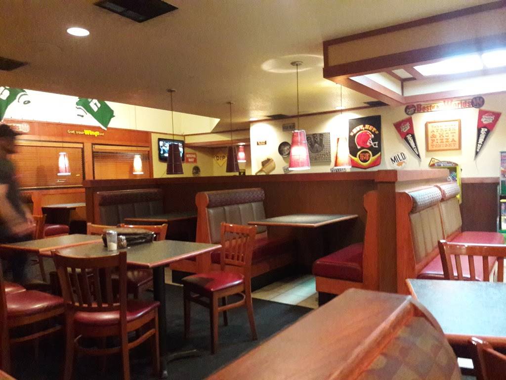 Pizza Hut | restaurant | 12183 Hesperia Rd, Victorville, CA 92395, USA | 7602434444 OR +1 760-243-4444