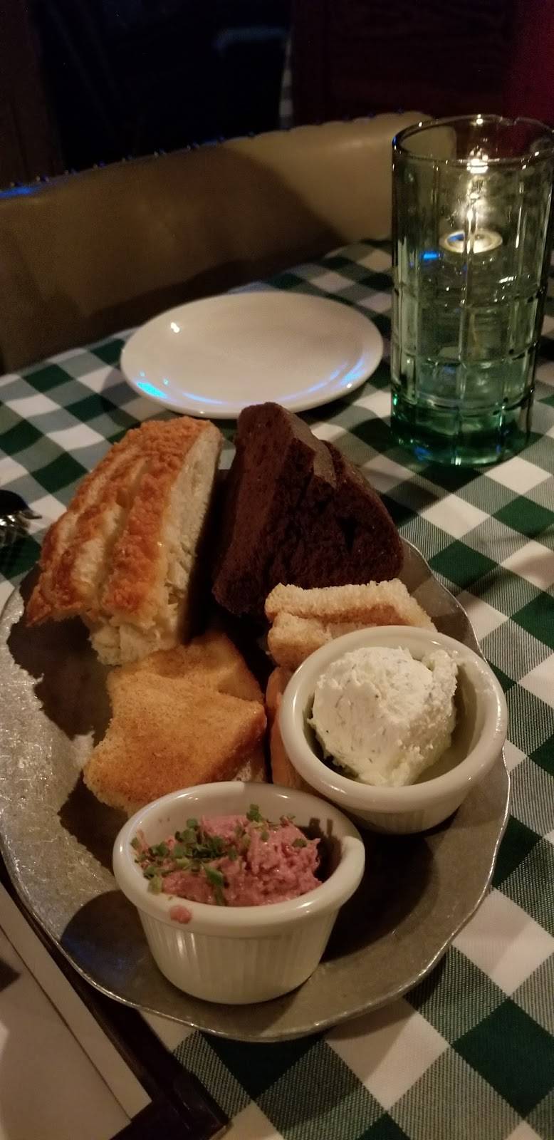 Grande Mere Inn | restaurant | 5800 Red Arrow Hwy, Stevensville, MI 49127, USA | 2694293591 OR +1 269-429-3591