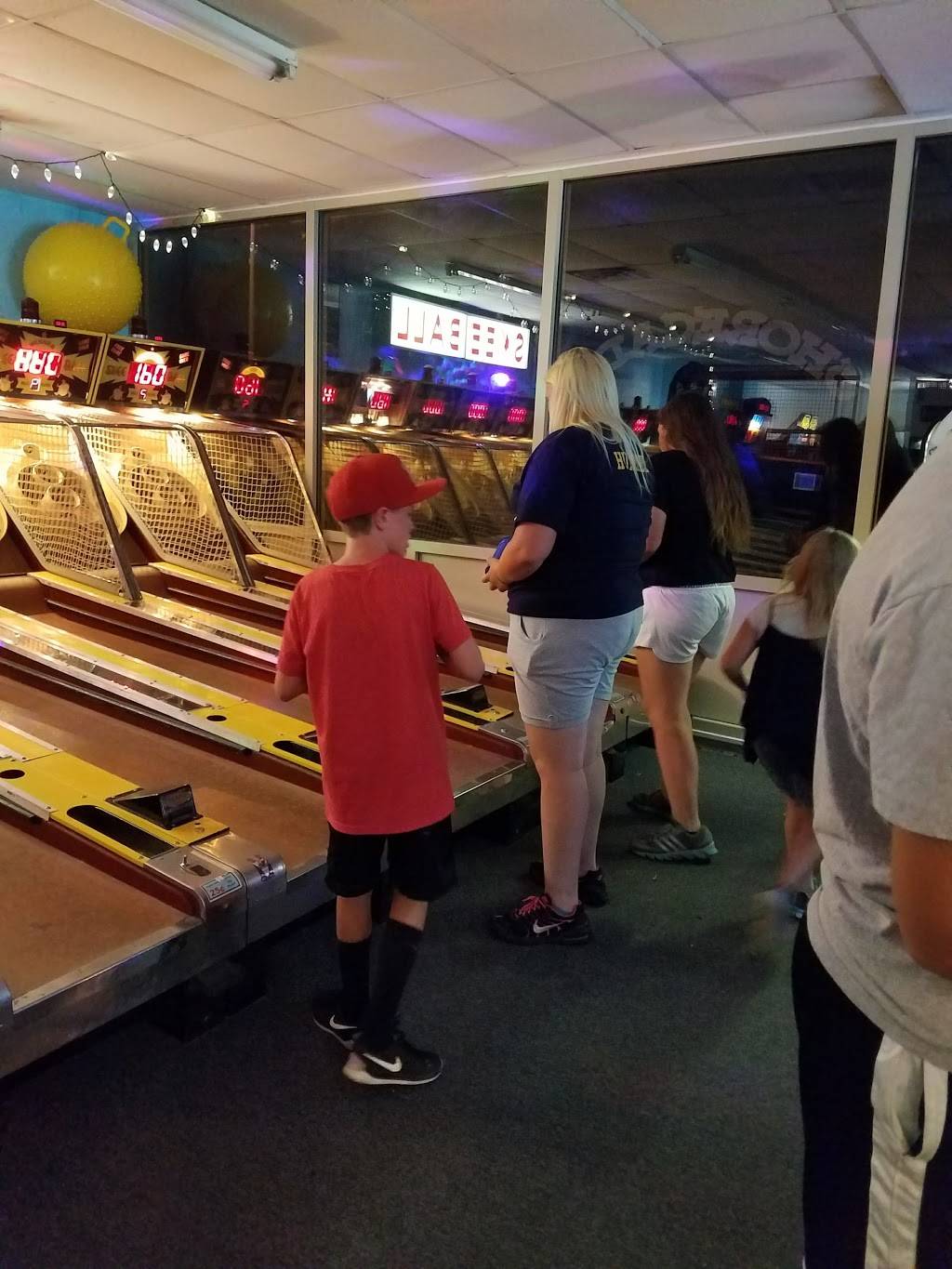 Shorecade | restaurant | 3500 Boardwalk #23-24, Sea Isle City, NJ 08243, USA | 7322981853 OR +1 732-298-1853