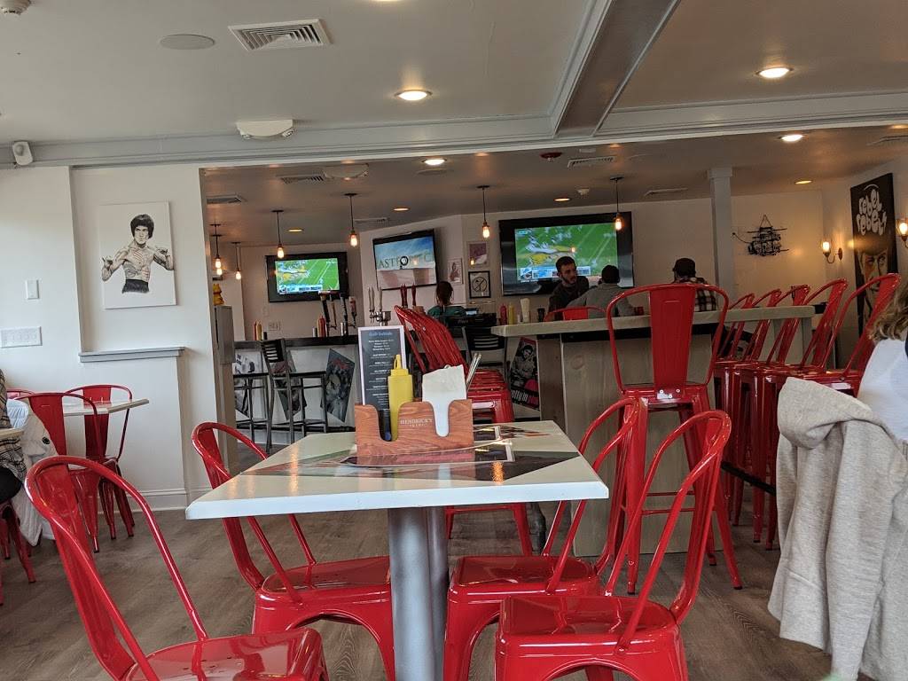 Rebel Burger Bar | restaurant | 114 Main St, Kingston, MA 02364, USA | 7819362411 OR +1 781-936-2411