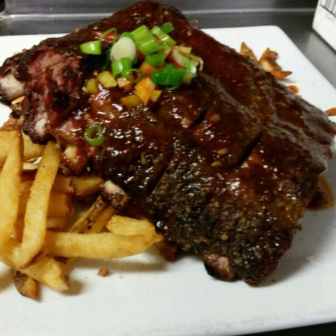 Van Horns | restaurant | 106-108 Bridge St, Phoenixville, PA 19460, USA | 4842882302 OR +1 484-288-2302