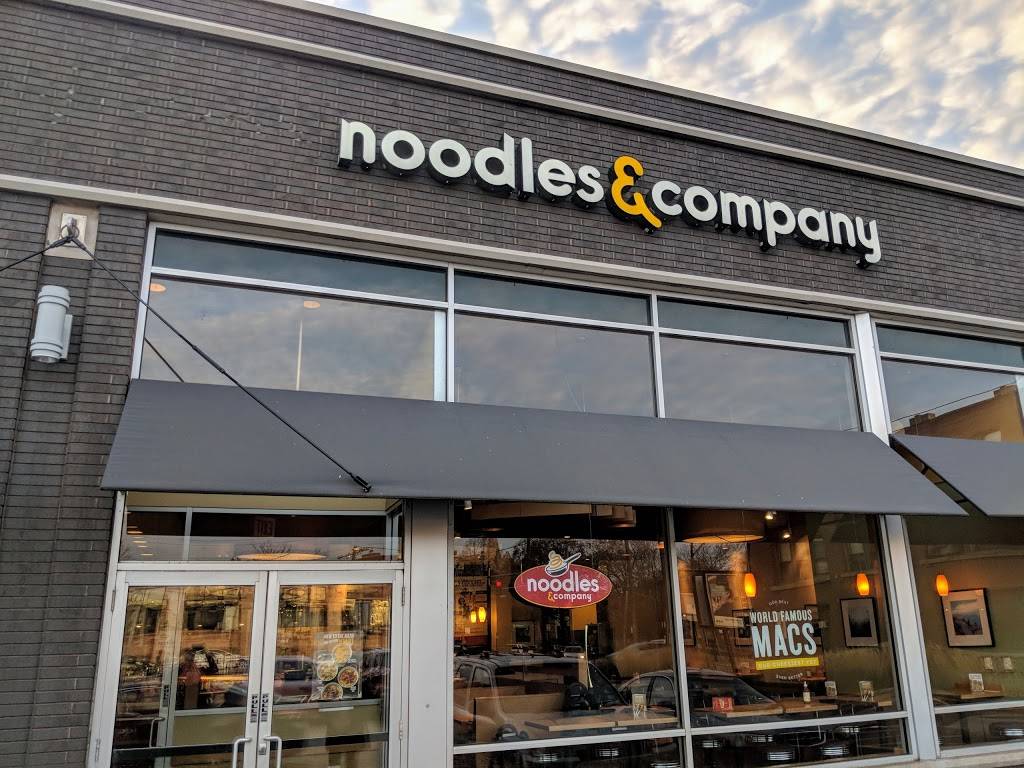 Noodles and Company | restaurant | 2000 N Clybourn Ave, Chicago, IL 60614, USA | 7738680990 OR +1 773-868-0990