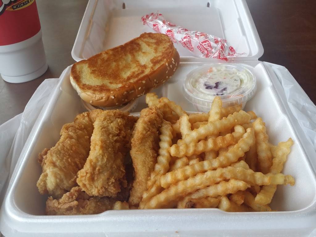 Raising Canes Chicken Fingers | meal takeaway | 1322 N Collins St, Arlington, TX 76011, USA | 8174592560 OR +1 817-459-2560